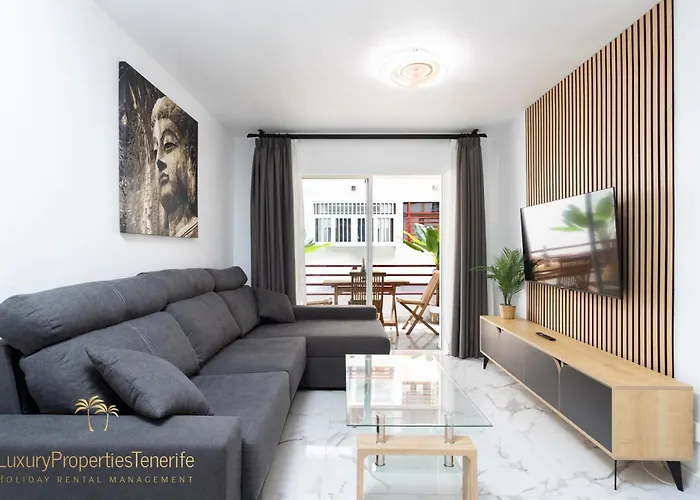 Iris Daire Costa Adeje